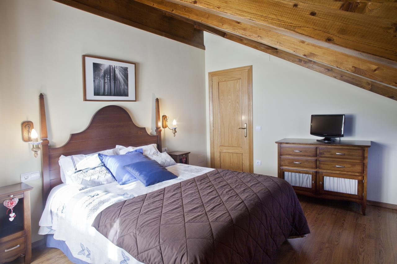Apartamentos El Rincon De Benas Benasque Eksteriør bilde